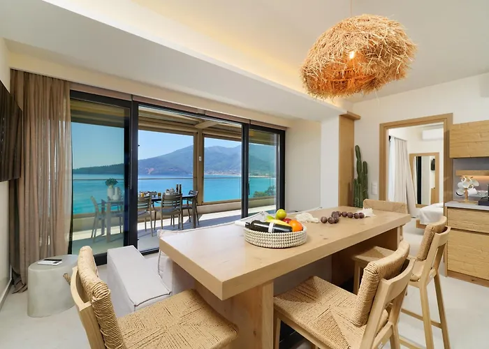 Daire Aurea Mare Luxury Chrysi Ammoudia